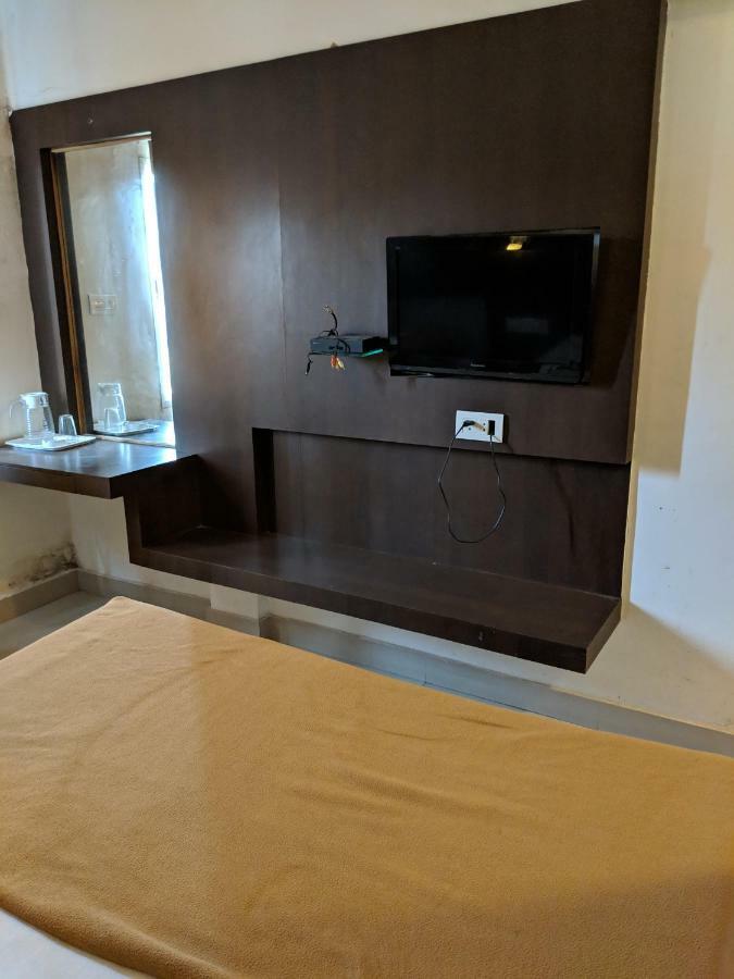 Aashraya Hotell Mysore Eksteriør bilde