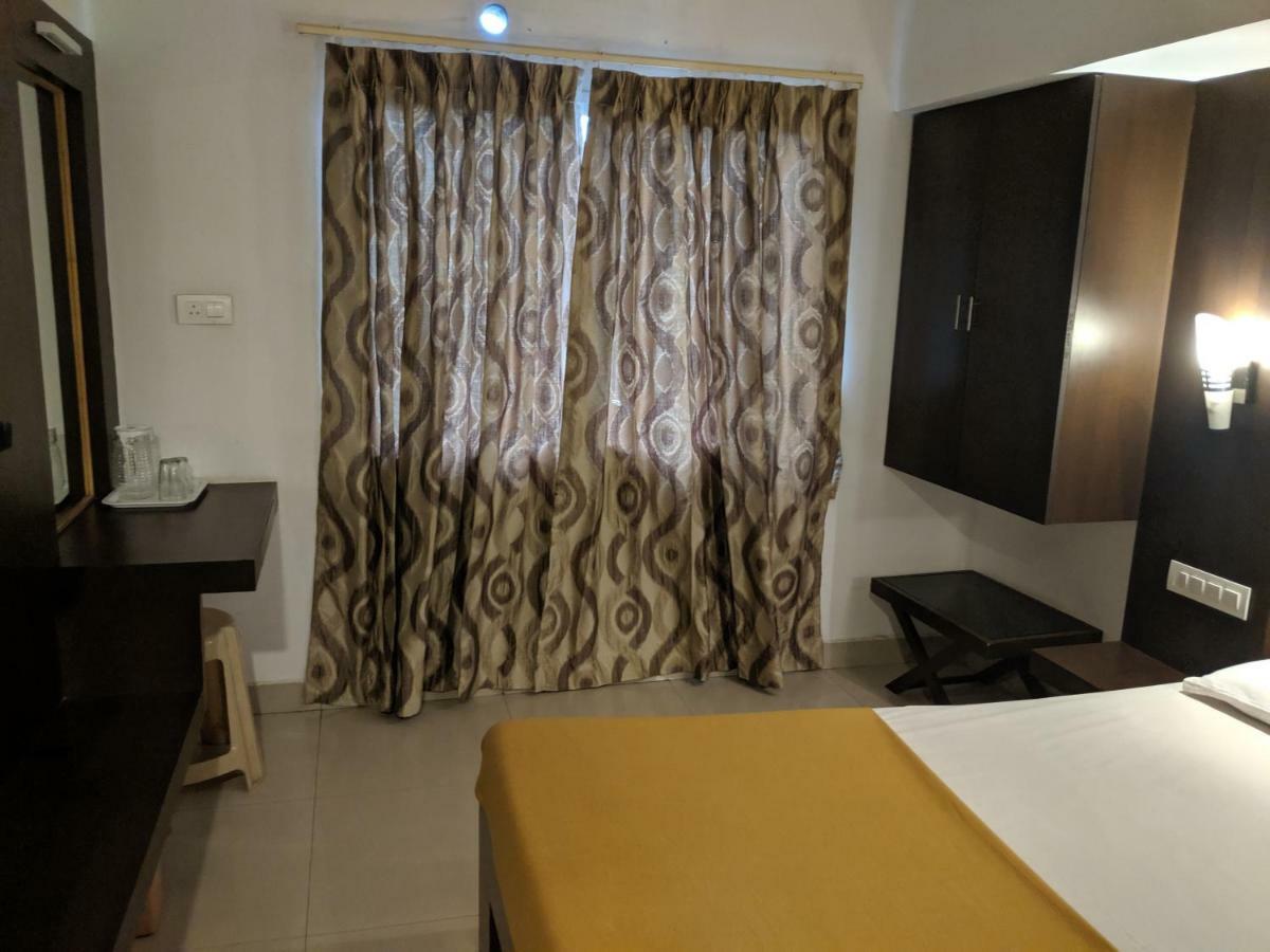Aashraya Hotell Mysore Eksteriør bilde