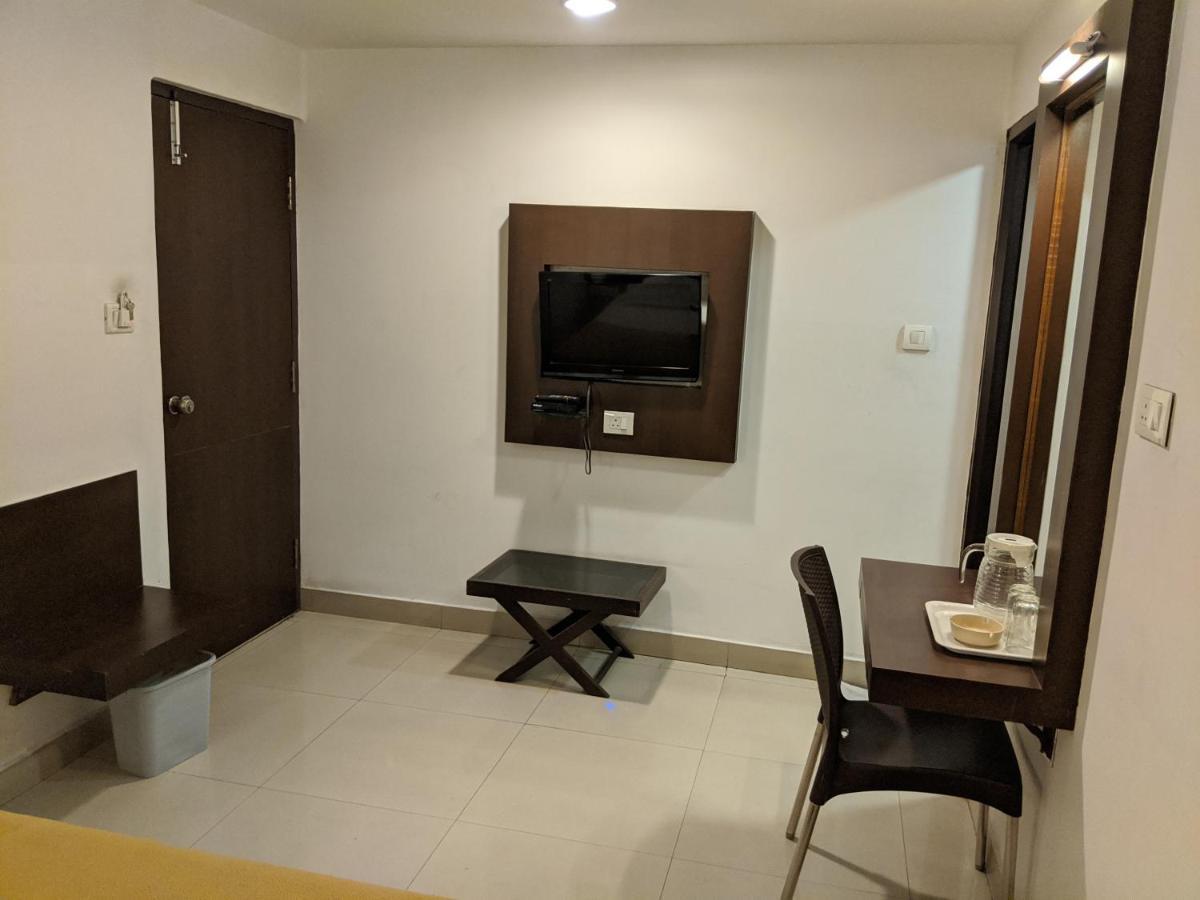 Aashraya Hotell Mysore Eksteriør bilde